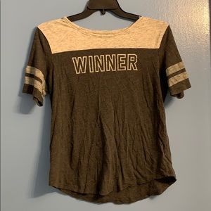Old navy women’s gray Winner shirt Large